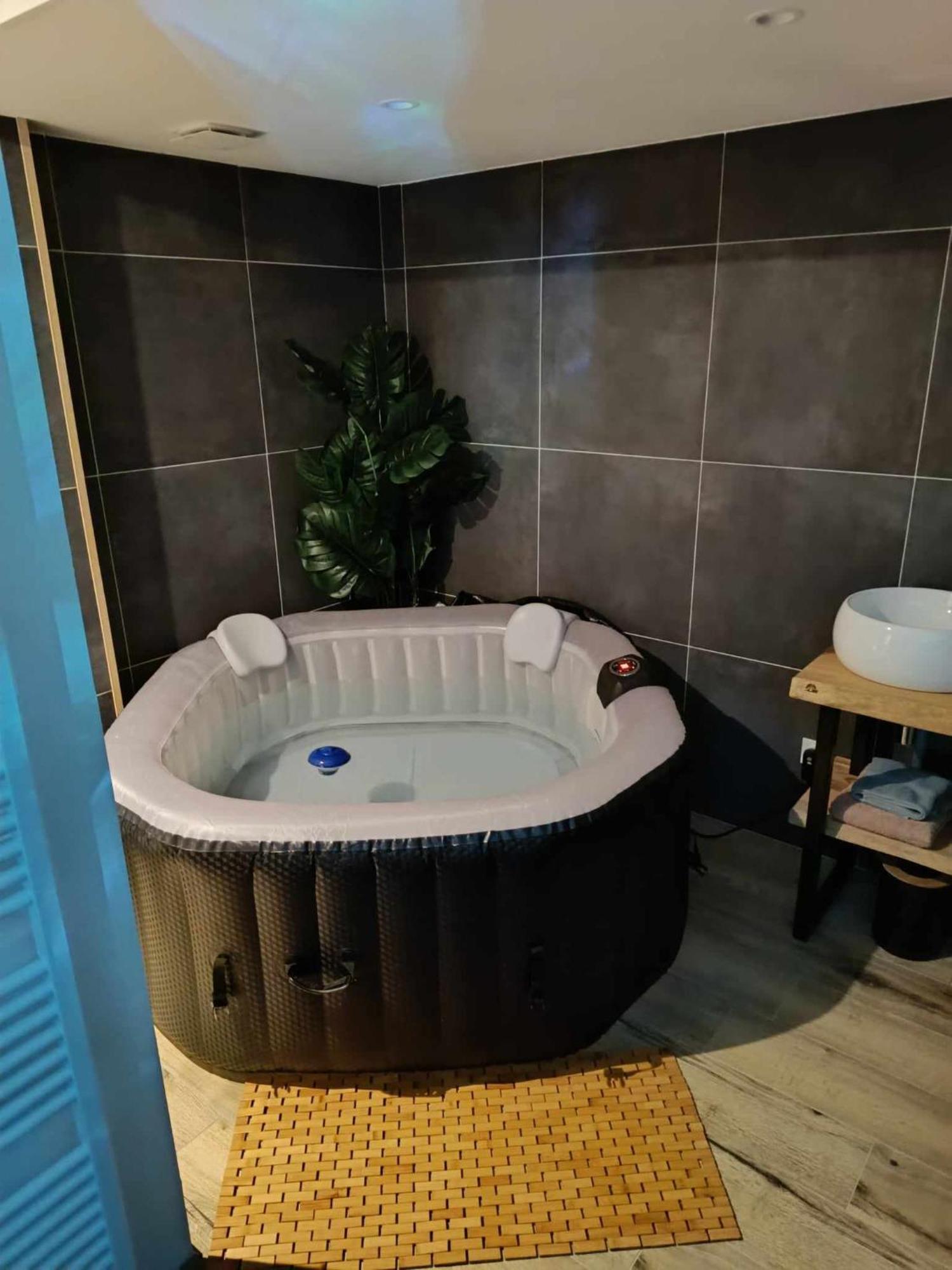 에타플르 O Plaisir O Desir B&B 외부 사진